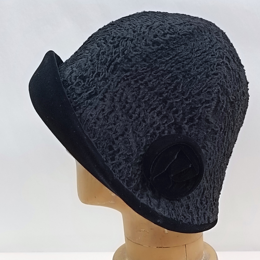 ベビーラムのブルトン　ブラック