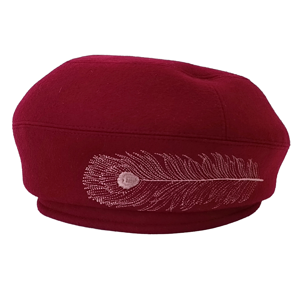 羽根ししゅうのベレー帽