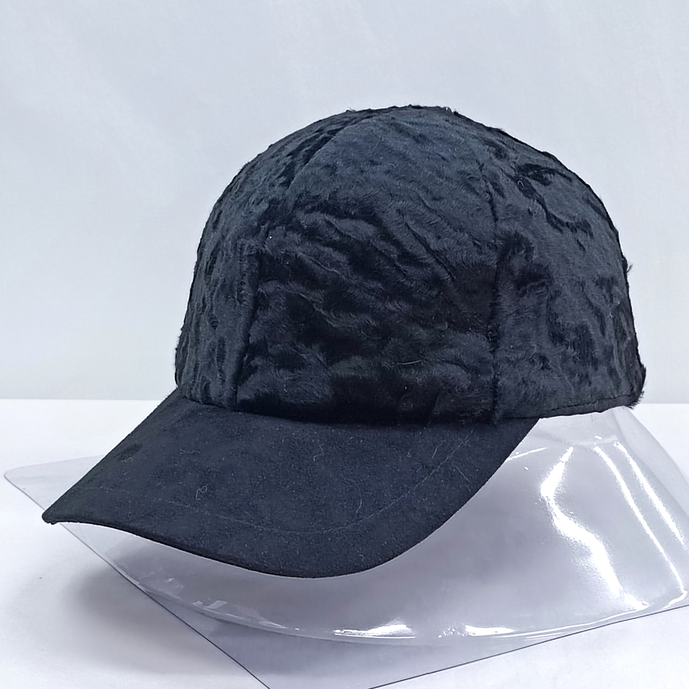 ベビーラムとヤンピーのキャップ