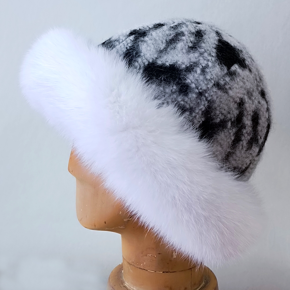 イタリア製生地×フォックスファーのロールキャップ